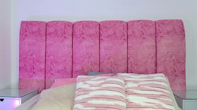 emmacurvy online show from January 2026 03:12:02 AM