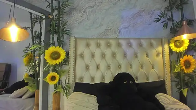 LittleeJaz online show from November 2025 02:34:01 AM