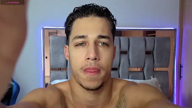 orionblaze69  online show from October 2025 11:21:02 AM