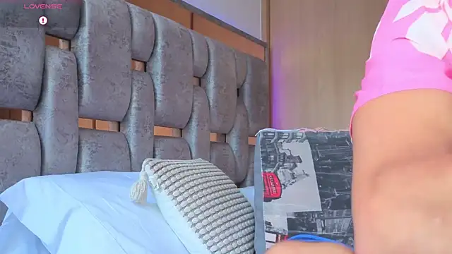 orionblaze69  online show from November 2025 08:53:01 PM