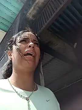 Snapshot of Fernanda30 chatting on October 2025 05:03:01 PM Fernanda30 online show from October 2025 05:03:01 PM