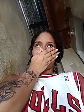 Snapshot of Fernanda30 chatting on December 2025 02:44:02 PM Fernanda30 online show from December 2025 02:44:02 PM