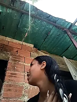 Fernanda30 online show from April 2026 04:23:01 PM