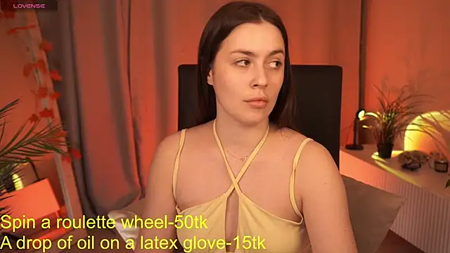 EmiliyaRoude online show from November 2025 01:25:02 PM