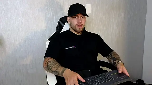 Ades Lowe online show from September 2025 11:56:02 AM