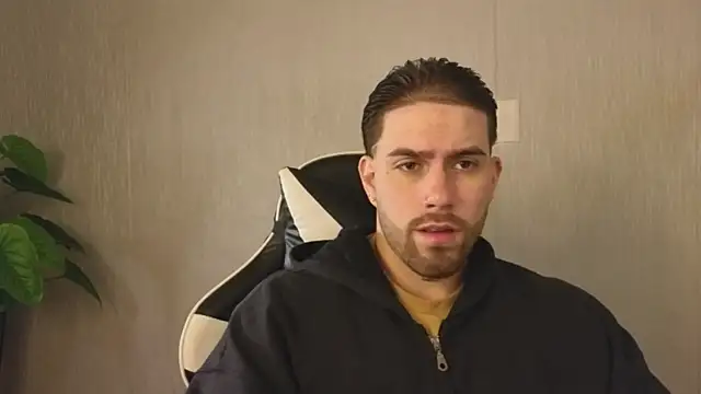 Ades Lowe online show from November 2025 12:13:01 PM