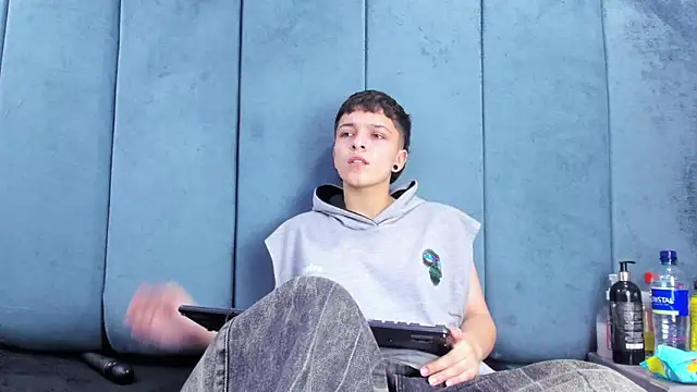 Megan Thompson  online show from March 2026 02:44:01 AM