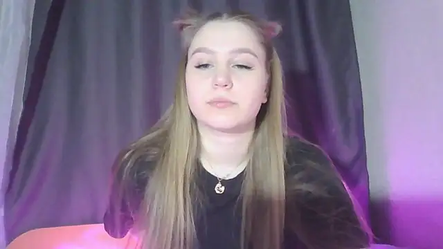 Snapshot of yourhoney_Lola_ chatting on November 2025 06:07:01 PM yourhoney Lola online show from November 2025 06:07:01 PM