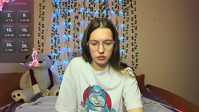 Snapshot of ShalinaMontana chatting on December 2025 04:35:01 PM ShalinaMontana online show from December 2025 04:35:01 PM