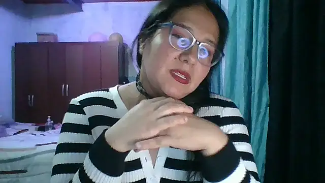 scarlett widow  online show from October 2025 03:21:02 AM