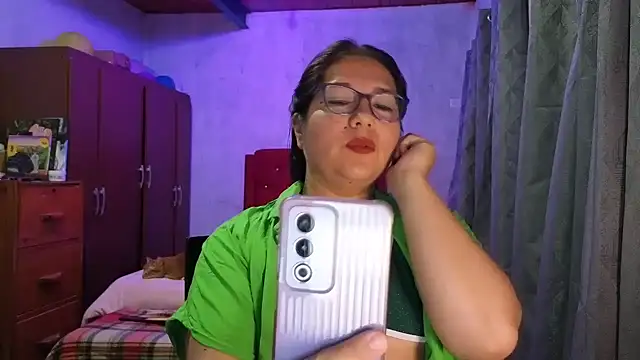 Snapshot of scarlett_widow_ chatting on March 2026 03:42:02 AM scarlett widow online show from March 2026 03:42:02 AM