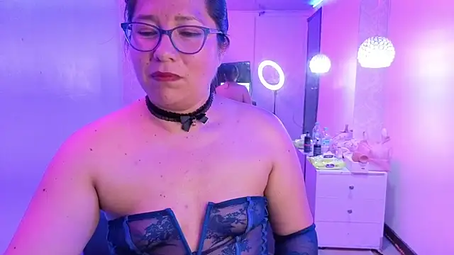 Snapshot of scarlett_widow_ chatting on March 2026 02:11:02 AM scarlett widow online show from March 2026 02:11:02 AM