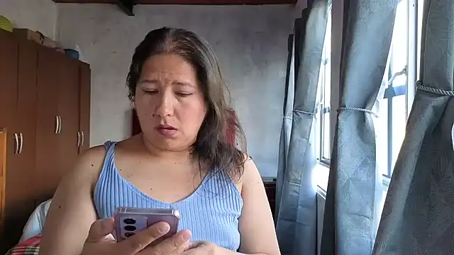 Snapshot of scarlett_widow_ chatting on April 2026 09:01:02 PM scarlett widow online show from April 2026 09:01:02 PM