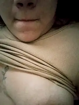 Snapshot of Mari29patty chatting on October 2025 08:37:02 PM Mari29patty online show from October 2025 08:37:02 PM