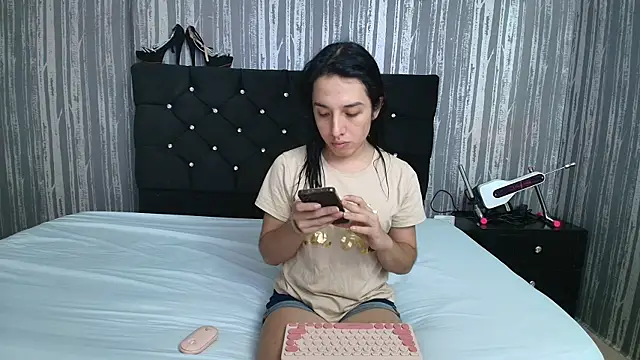 Alicee Moonn online show from October 2025 10:38:02 AM