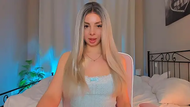 VelvetEliza online show from October 2025 05:19:01 PM