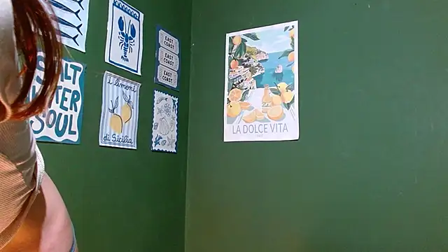 Roxiehood online show from October 2025 02:23:02 AM