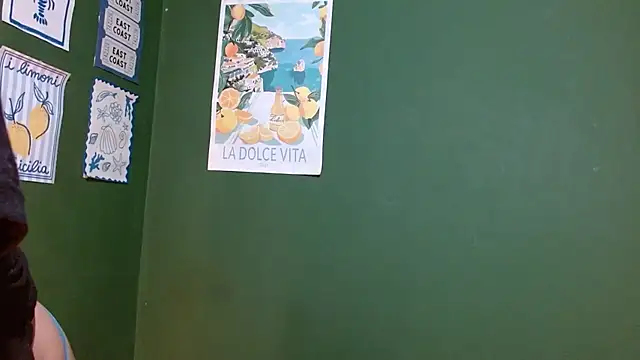 Roxiehood online show from February 2026 01:53:02 AM