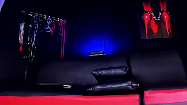 AmaniStone online show from December 2025 06:25:02 PM