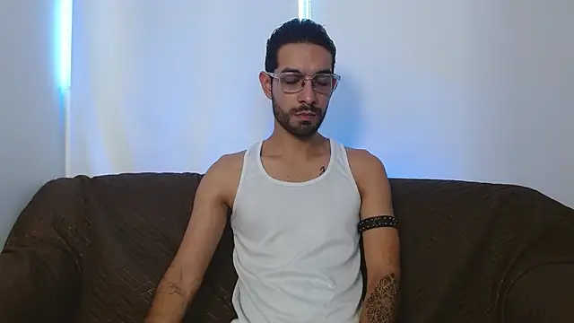 Snapshot of ReyPablo1 chatting on October 2025 10:22:01 PM ReyPablo1 online show from October 2025 10:22:01 PM