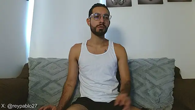 ReyPablo1 online show from November 2025 09:17:01 PM