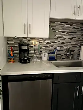 Alix Valentine online show from October 2025 09:21:01 PM