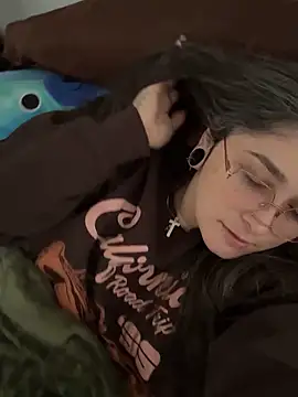 Alix Valentine online show from October 2025 05:21:02 PM