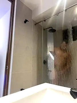 DeusbelliS online show from October 2025 06:33:01 AM