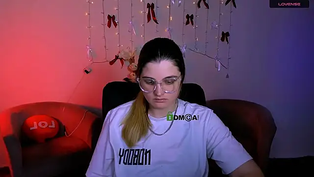 Snapshot of inga_gree chatting on February 2026 08:14:02 PM inga gree online show from February 2026 08:14:02 PM