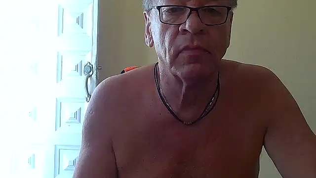 Snapshot of Unique_X_perience chatting on March 2026 03:38:02 PM Unique X perience online show from March 2026 03:38:02 PM