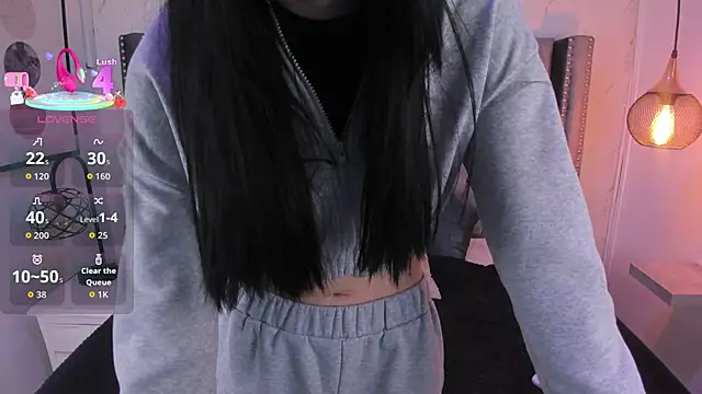 Anya Belth online show from October 2025 07:04:02 PM