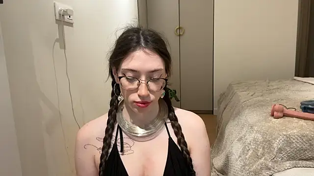 Snapshot of Kelly_Berry__ chatting on March 2026 06:08:01 PM Kelly Berry online show from March 2026 06:08:01 PM