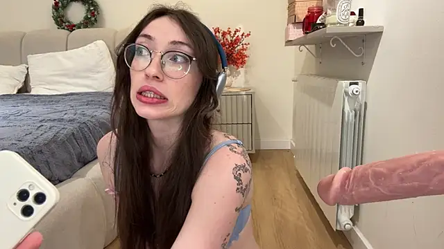 Snapshot of Kelly_Berry__ chatting on April 2026 06:56:02 PM Kelly Berry online show from April 2026 06:56:02 PM