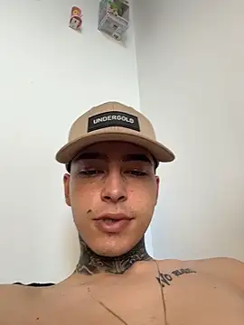 samm4044 online show from April 2026 08:32:01 PM