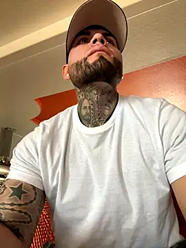 Snapshot of crazybarber69 chatting on November 2025 04:40:01 PM crazybarber69 online show from November 2025 04:40:01 PM