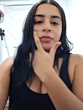 Snapshot of channell0 chatting on June 2026 04:54:01 AM channell0 online show from June 2026 04:54:01 AM