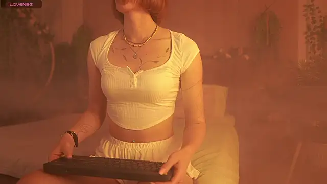 Snapshot of Serena_Waldarf chatting on September 2025 05:42:01 AM Serena Waldarf online show from September 2025 05:42:01 AM