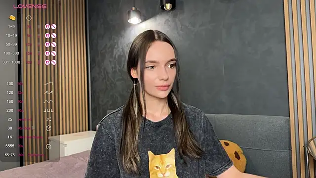 Snapshot of litlle_angelll chatting on April 2026 05:34:01 PM litlle angelll online show from April 2026 05:34:01 PM