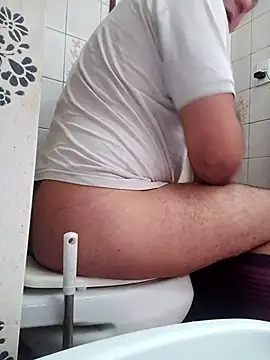 juanpa8453 online show from November 2025 04:18:02 PM