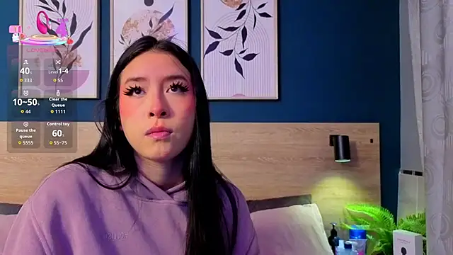 SarahMiler  online show from January 2026 03:38:01 PM