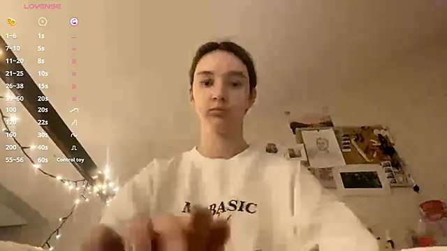 DanaCore online show from November 2025 06:01:01 PM