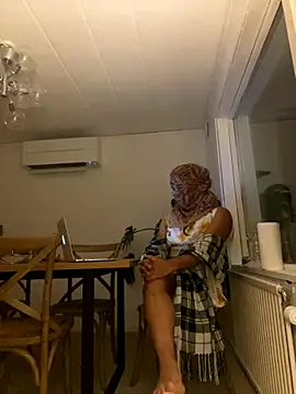 Snapshot of latina-pene chatting on December 2025 05:51:02 PM latina-pene online show from December 2025 05:51:02 PM