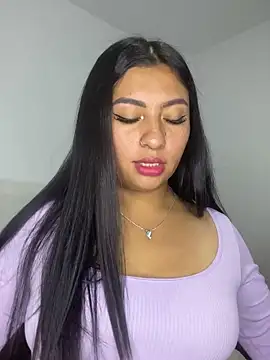 Issa Santana online show from April 2026 09:59:02 PM