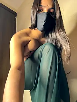 Snapshot of Cute-Sakhi chatting on September 2025 05:56:01 PM Cute-Sakhi online show from September 2025 05:56:01 PM