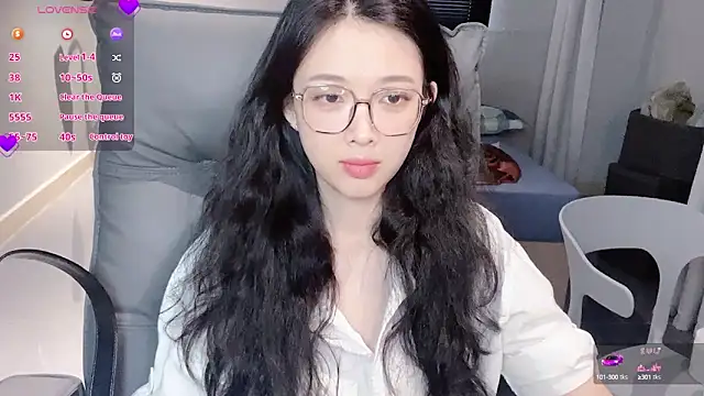 NiNi-baby520 online show from September 2025 07:22:02 AM