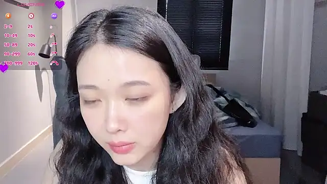 NiNi-baby520 online show from September 2025 07:13:02 AM