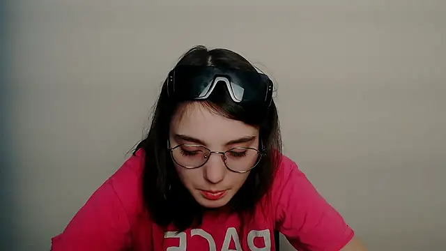 Snapshot of Sun_Shine__ chatting on March 2026 03:40:01 PM Sun Shine online show from March 2026 03:40:01 PM