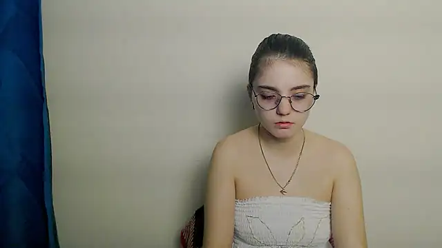 Snapshot of Sun_Shine__ chatting on March 2026 10:03:01 PM Sun Shine online show from March 2026 10:03:01 PM