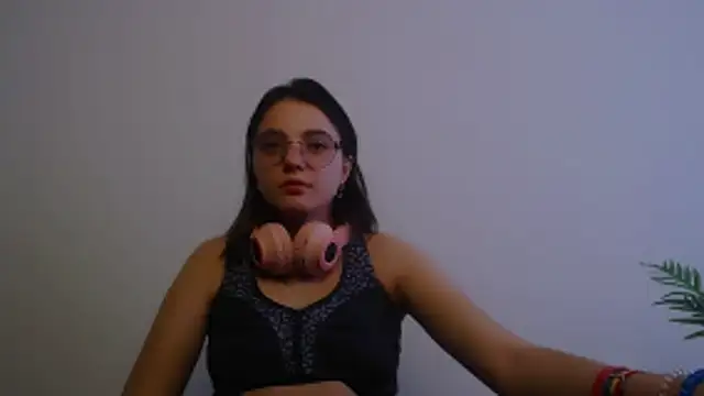 Snapshot of Sun_Shine__ chatting on March 2026 05:40:02 AM Sun Shine online show from March 2026 05:40:02 AM