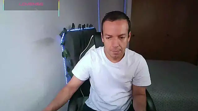 Snapshot of Cerso1 chatting on May 2026 12:57:01 PM Cerso1 online show from May 2026 12:57:01 PM